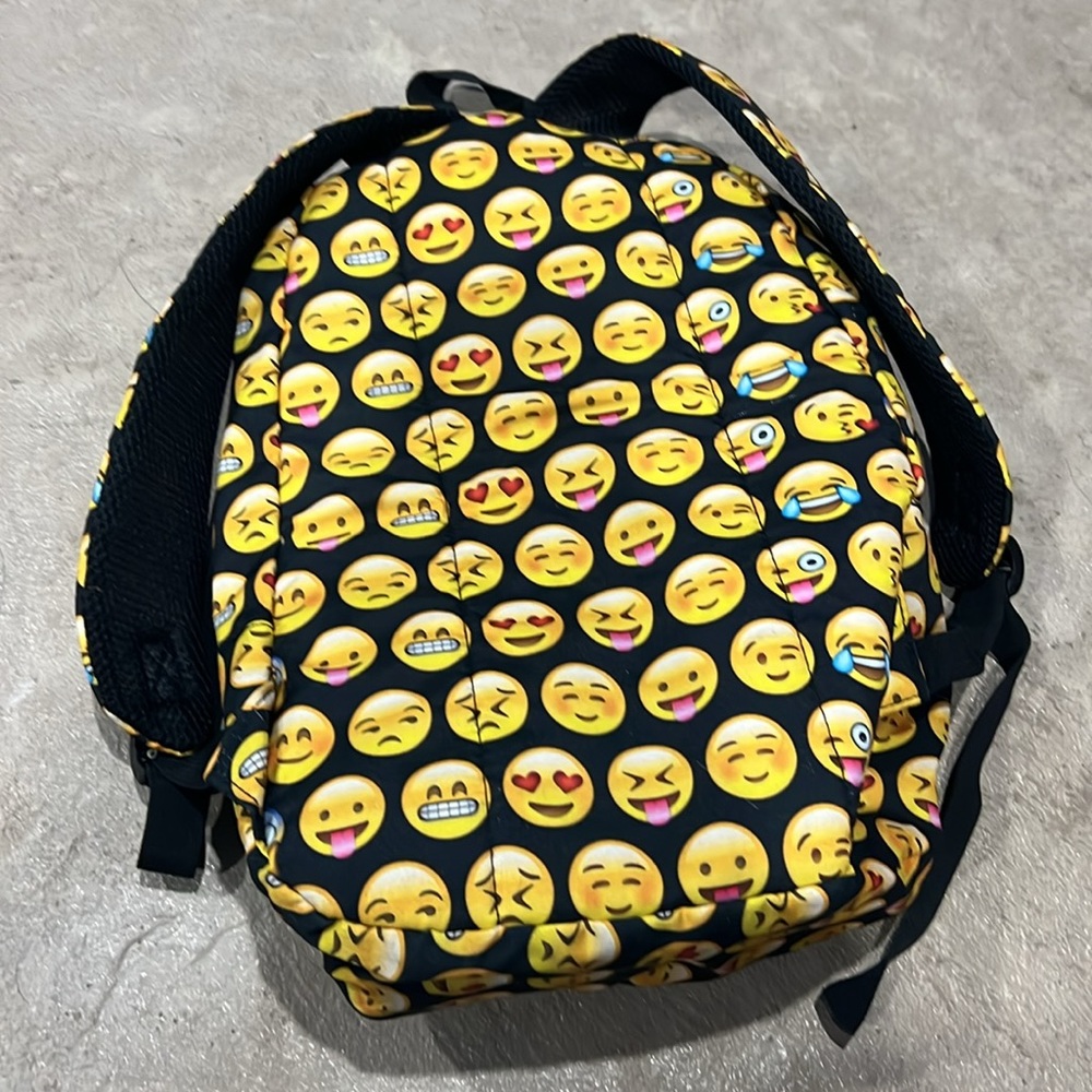 Emoji backpack - Picture 2 of 3